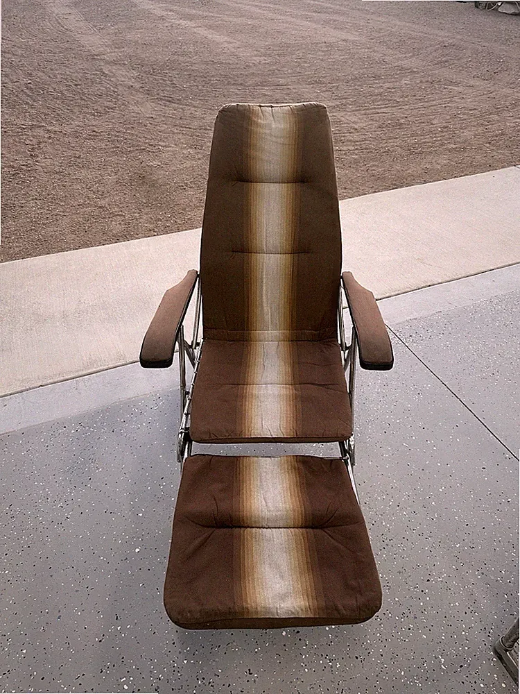 Vintage Cloth Lounge Lawn Chair Recliner with Arm Rests Brown and Yellow ICU USA